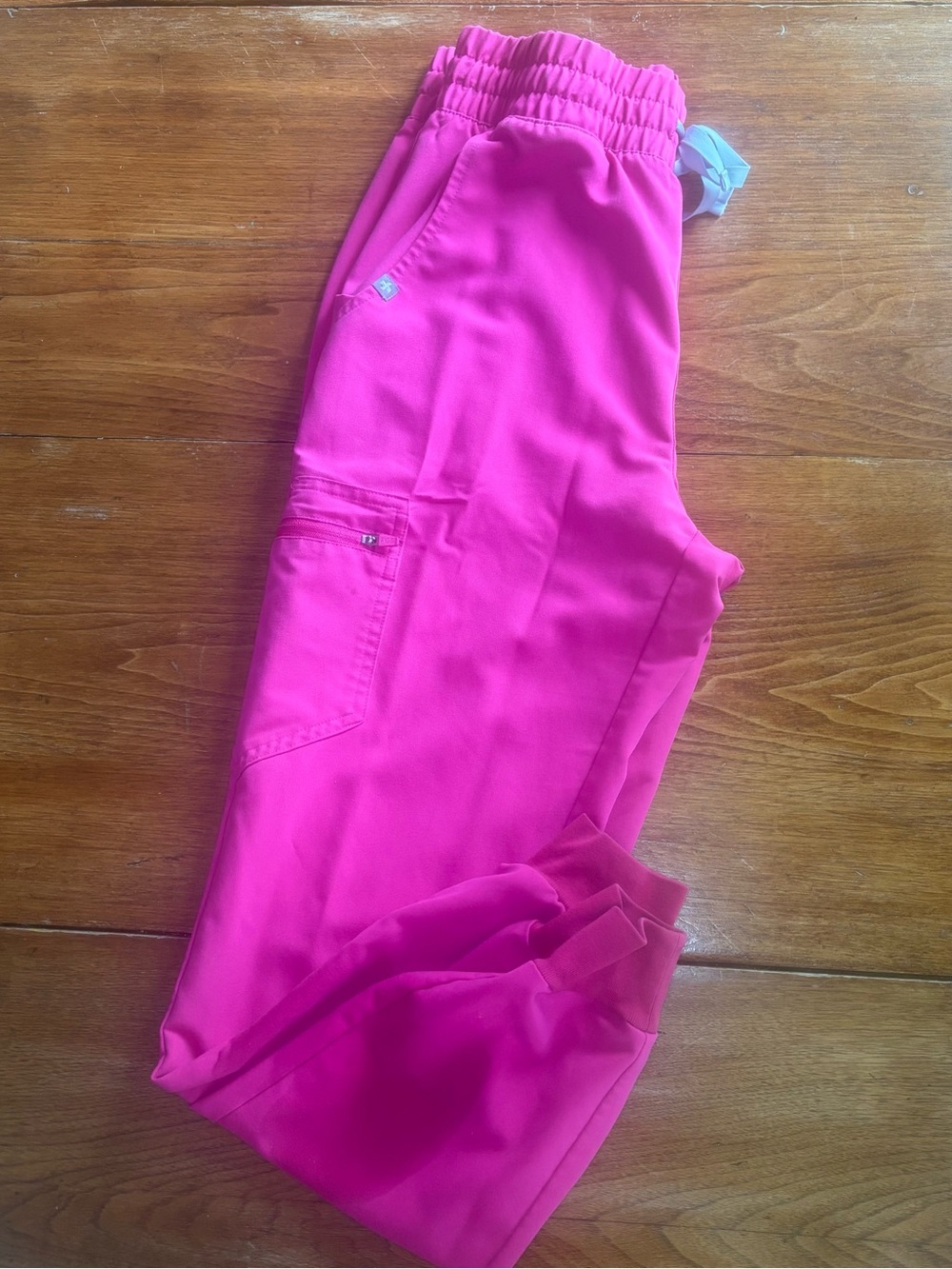 FIGS Shocking Pink Scrub Set Small Catarina Top Zamora Pants Limited Edition - Picture 4 of 5